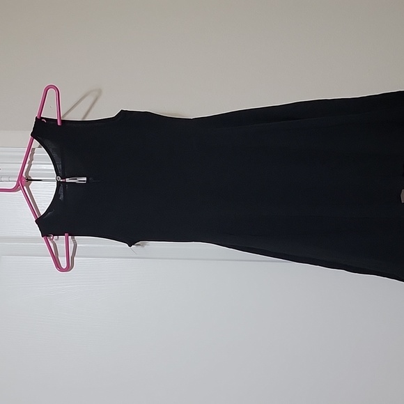 Black dress with cut-out in front - Picture 3 of 3